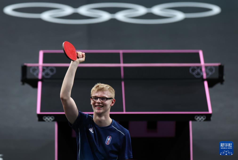 反映出她们 反映出她们