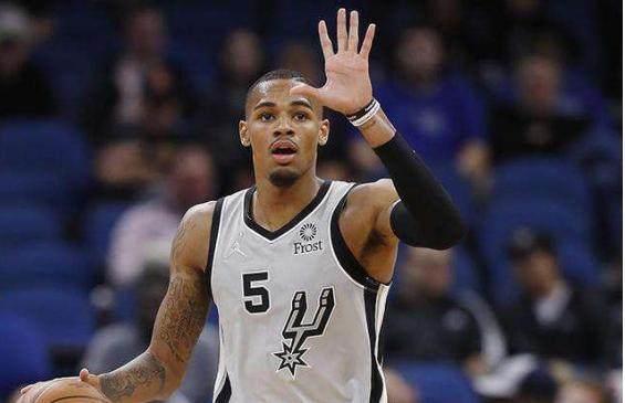 探眼中的闪 探眼中的闪